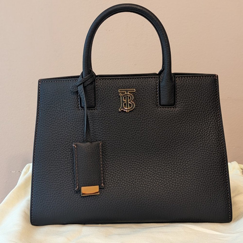 Burberry Frances Tote - medium